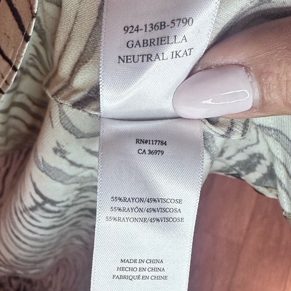 Rails Gabriella Dress in Neutral Ikat - Picture 11 of 11